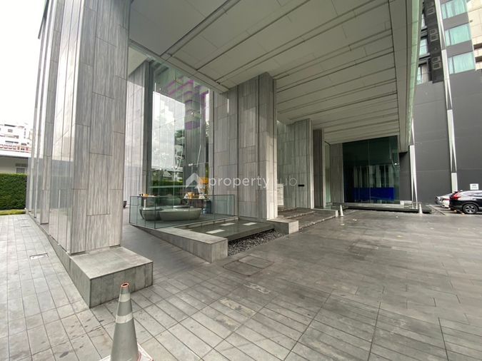 The Edge Sukhumvit 23