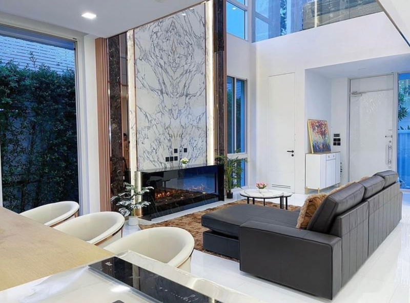 บ้านเดี่ยวให้เช่า : ให้เช่าบ้านสวยแต่งครบ มีลิฟท์ 4นอนพร้อมห้องแม่บ้าน