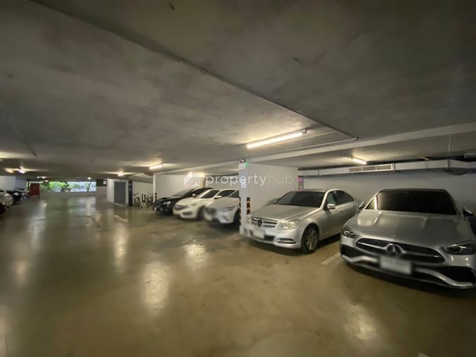 The Edge Sukhumvit 23
