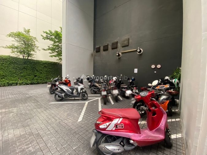 The Edge Sukhumvit 23