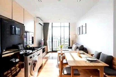 ขายคอนโด : LTH10615–Park Origin Phrom Phong FOR SALE 2 beds 1 baths size 56 Sq.m. Near BTS Phrom Phong Station ONLY 12MB