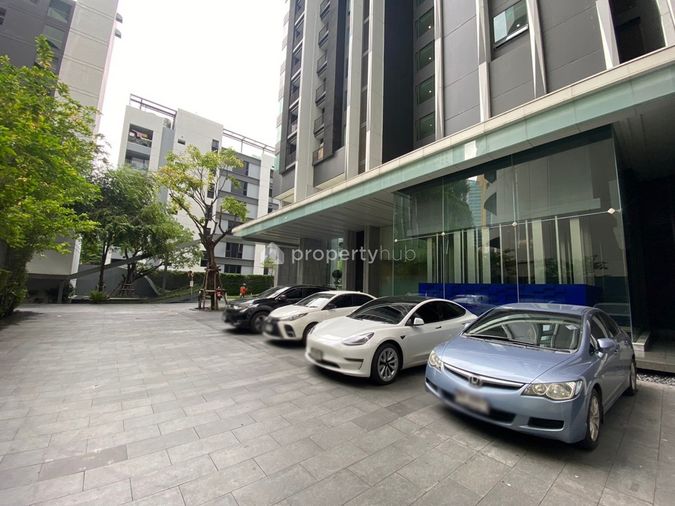 The Edge Sukhumvit 23