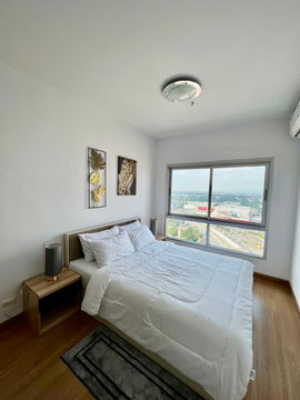 Penthouse condo for sale, Supalai Monte 1 , Children's Court side, for sale with tenant, selling for 4.99 million baht, call 098-6169416 Art.