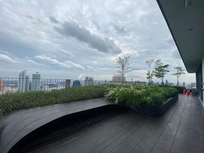 The Edge Sukhumvit 23