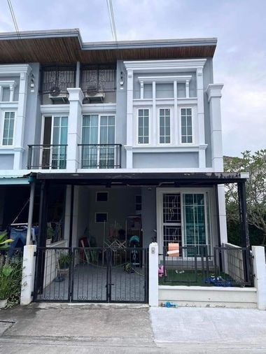 ขายทาวน์โฮม 3 ห้องนอน 68 ตร.ม. 17 ตร.ว. โกลเด้น ทาวน์ 3 ลาดพร้าว - เกษตรนวมินทร์