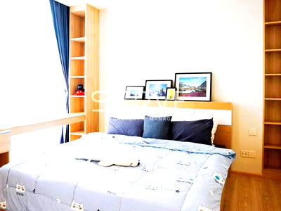 Condos for rent : Corner unit 2 Bed 2 Bath Bright & Nice Next to MRT Thailand Cultural Centre 80 m. / Condo For Rent-Noble Revolve Ratchada 1