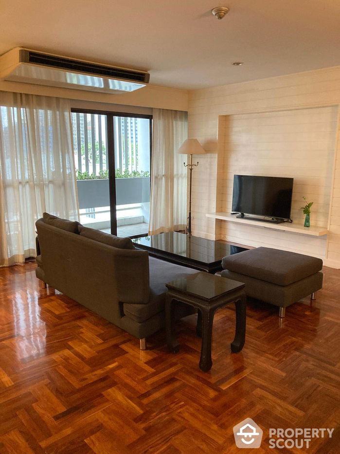 picture 2-BR Condo at Sukhumvit House Condominium near MRT Sukhumvit (ID 511501) - 1/8