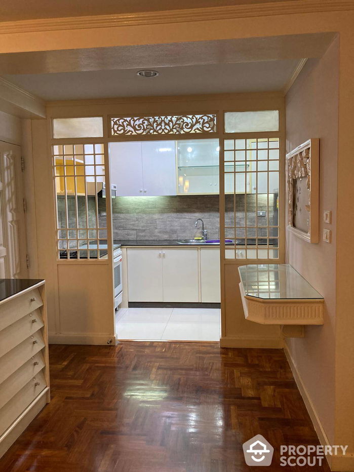 picture 2-BR Condo at Sukhumvit House Condominium near MRT Sukhumvit (ID 511501) - 6/8