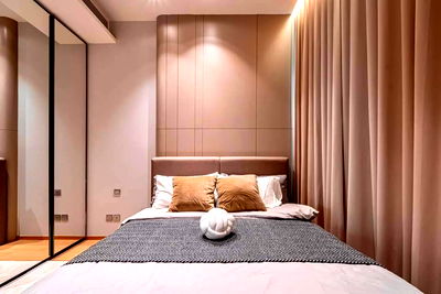 Condos for rent Chulalongkorn University :  CL28120 Condo for rent 28 Chidlom, 4th floor, green, 86 sq m., 2 bedrooms, 2 bathrooms, 150,000 baht, 064-959-8900
