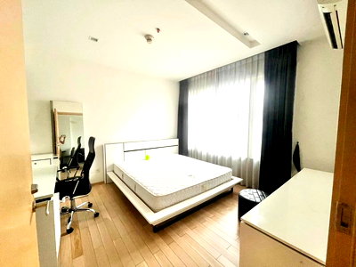 Condos for rent : (FOR RENT)  “Siri at Sukhumvit”  "Condo next to BTS Thonglor"   💰Best Rental Price 25,000 THB/Month!!  *Price can negotiate✨