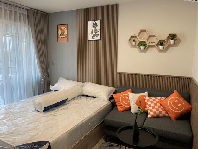 Call : 091-545-5346 Condo Kave Town Island ติดมหาวิทยาลัยกรุงเทพ วิทยาเขตรังสิต 22 ตารางเมตร 1 ห้องนอน ชั้น5 ตึก D ทิศเหนือ ตกแต่งครบ