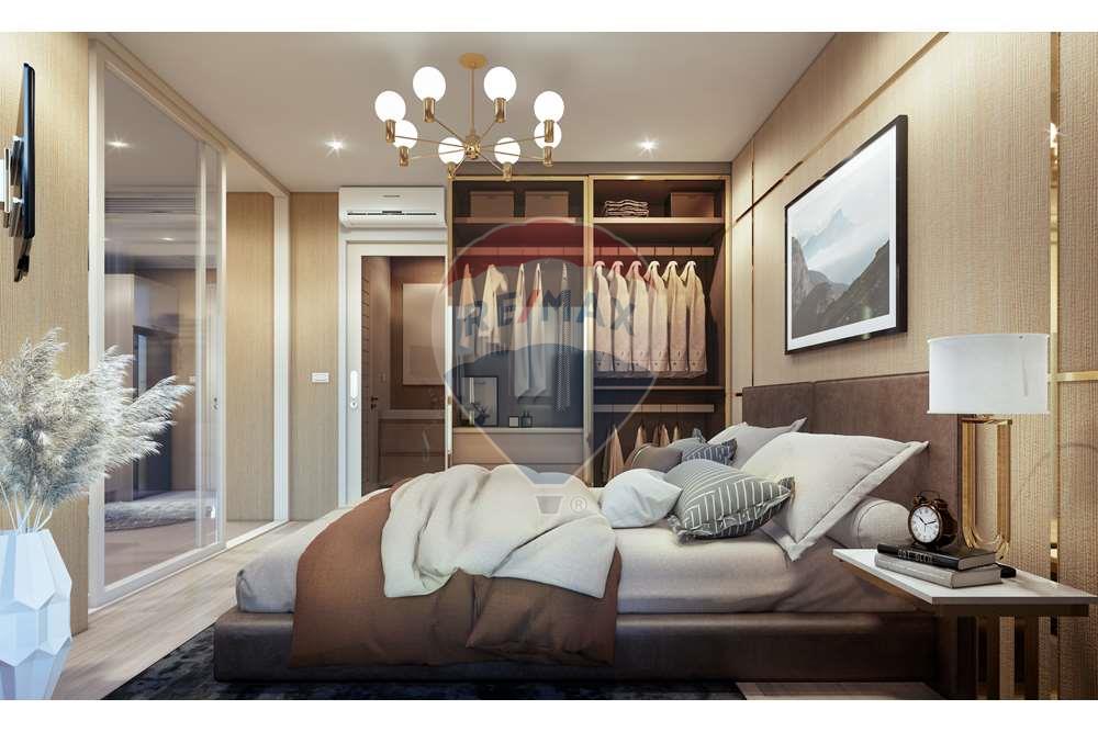 [920081021-9] Condo with Balcony, Ideal Location, Investment, Loan for Foreigner - image 5