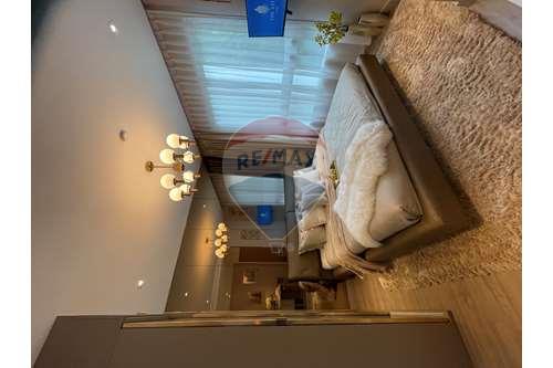 [920081021-9] Condo with Balcony, Ideal Location, Investment, Loan for Foreigner - image 4