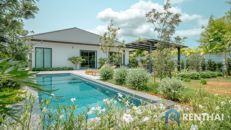 Houses for sale : beautiful pool villa 3bedrooms 4 bathrooms