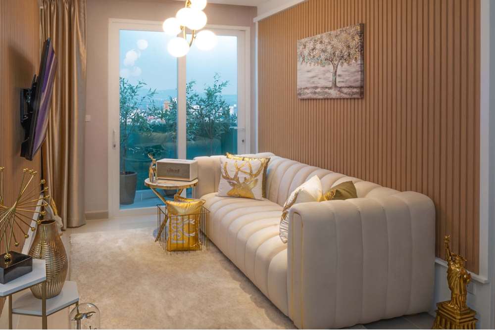 [920081021-9] Condo with Balcony, Ideal Location, Investment, Loan for Foreigner - image 2