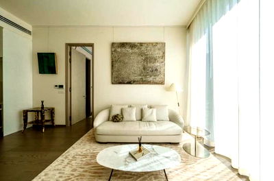 Condos for rent BTS Phloen Chit : LTHC10618–SCOPE LANGSUAN FOR RENT 1 beds 1.5 baths size 84 Sq.m. Near BTS Chitlom Station ONLY 180k/month