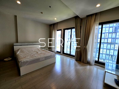 Condos for rent : 🔥33K🔥 - Studio with Partition 47.7 sq.m. Perfect Location Directly connecting to BTS Phloen Chit at Noble Ploenchit Condo / For Rent