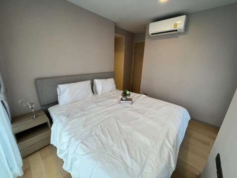 Condo for rent in Walden Asoke (BTS Asoke) (SA-01)