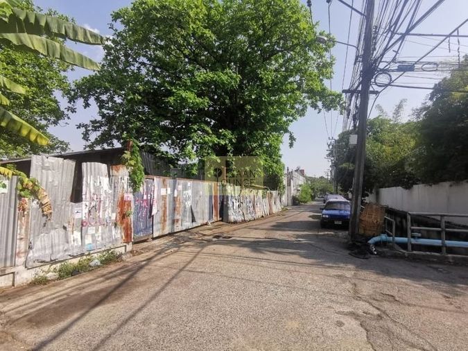 Land for sale, 1677 sq wah, Bangkok Yai