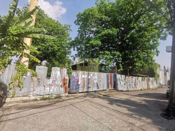 Land for sale, 1677 sq wah, Bangkok Yai
