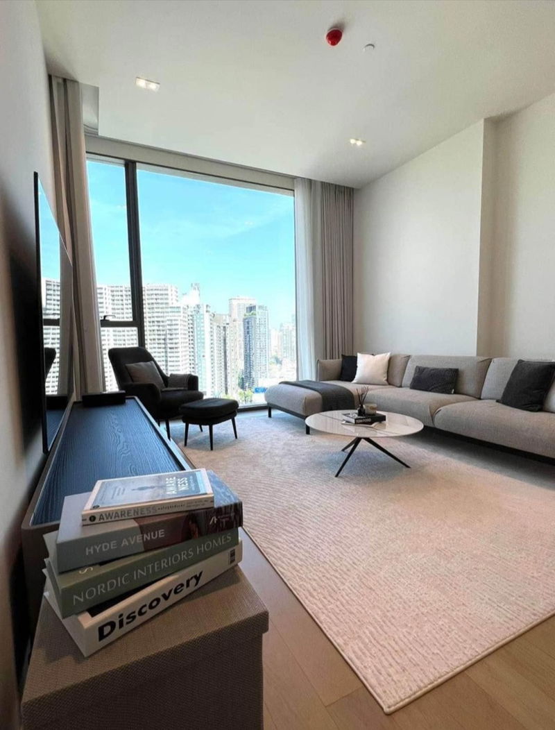 Condos for rent : LTH10670–The Strand Thonglor FOR RENT 1 beds 1 baths size 55.70 Sq.m. Near BTS Thonglor Station ONLY 80k/month