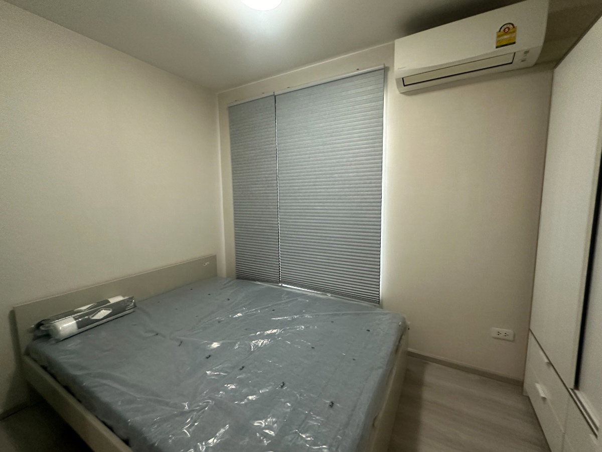 รูป คอนโดให้เช่าPlum condo InterchangeRAM60 23ตรม.ใกล้รถไฟฟ้าสายสีเหลือง สถานีลำสาลี  เฟอร์นิเจอร์ครบ เดินทางเข้าออกสะดวกเข้าทางกรุงเทพกรีฑา7ได้ - รูปที่ 1/7