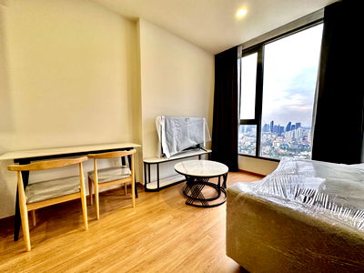 Condos for rent : ✨✨For Rent Cloud Thonglor-Petchaburi 1 bed 1 bath 32 sqm. Full-furnished!!!