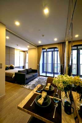 Condos for rent : For Rent Ashton Asoke Fully Furnished (Near BTS ASOK)