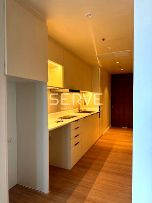 Condos for sale : 1 Bed 1 Bath with Bathtub Nice Room Good Location BTS Thong Lo 2.1 km. / Condo For Sale-Noble Solo