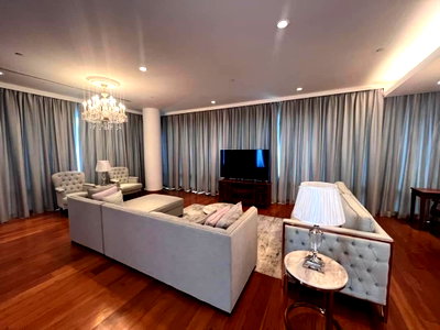 Condos for rent Assumption Convent Silom School : LTHC10699–185 Rajadamri FOR RENT 3 beds 4 baths size 298.86 Sq.m. Near BTS Ratchadamri Station ONLY 300k/month