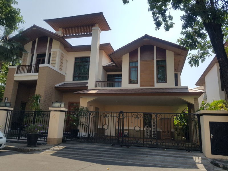 บ้านเดี่ยวให้เช่า : LTHC10701– House FOR RENT Baan Sansiri Sukhumvit 67 size 490 Sq.m. 4 bed 5 bath Near BTS Phra Khanong ONLY 250k/Month