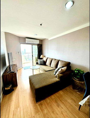 Condos for rent : Waterford Diamond. 2bed 70sqm. Line id: @pfagent