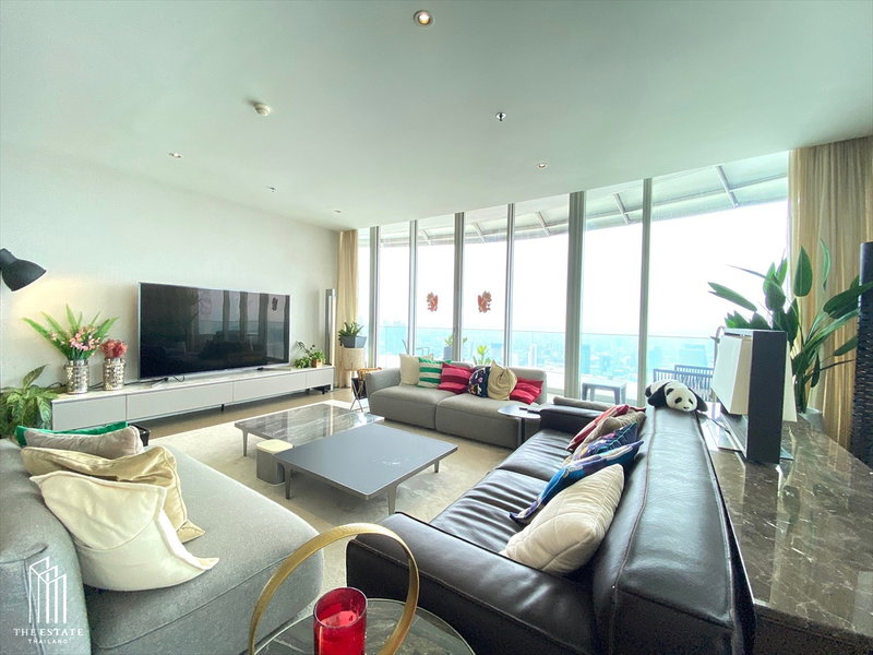 Condos for sale : For Sale Magnolias Ratchadamri Boulevard, the only room in the project with this unique layout, offering a beautiful view of Bangkok city and River