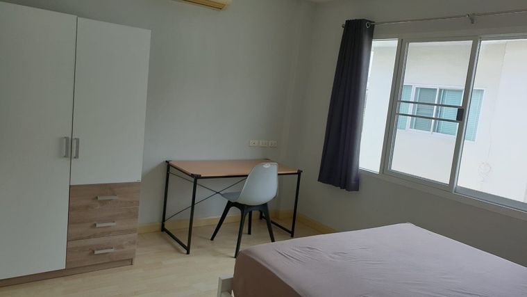 3-bed townhouse for rent, 175 sqm, 43 sq wah, Thanapat Haus Sathorn - Narathiwas