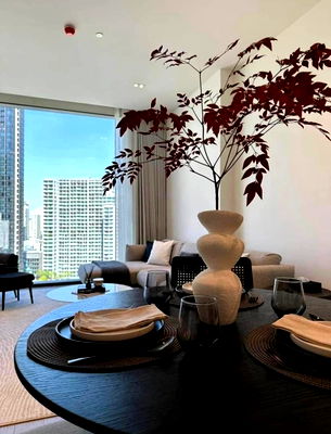 Condos for rent : Renting The Strand thonglo very nice view