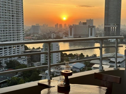 Watermark Chao Phraya River       2 bedrooms, 2 bathrooms  1 car park  size 98.72 sqm