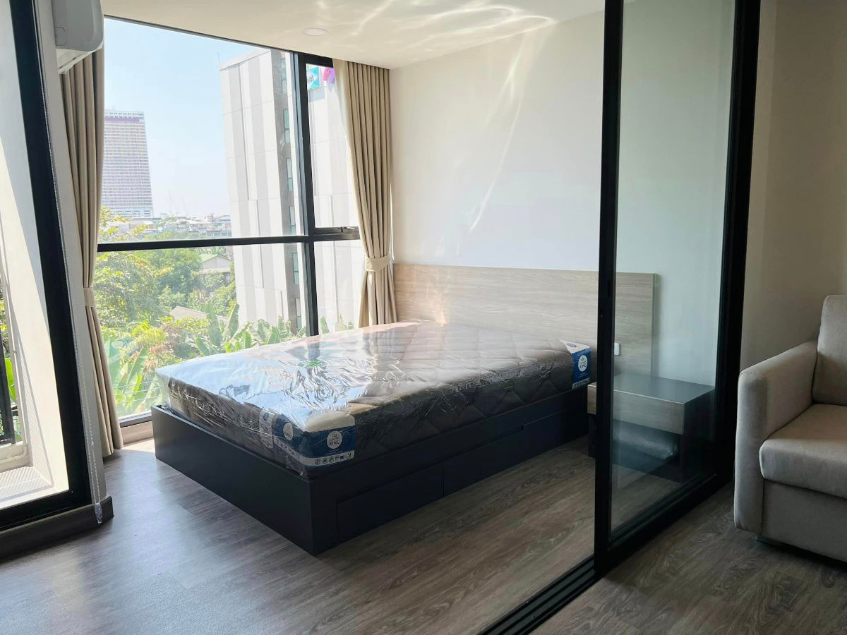 รูป MB6468 Flexi Sathon - Charoennakhon (เฟล็กซี่ สาทร - เจริญนคร) ห้องสวย เครื่องใช้ไฟฟ้า-เฟอร์นิเจอร์ครบ เดินทางสะดวก พร้อมเข้าอยู่ ใกล้ BTS กรุงธนบุรี - รูปที่ 1/8