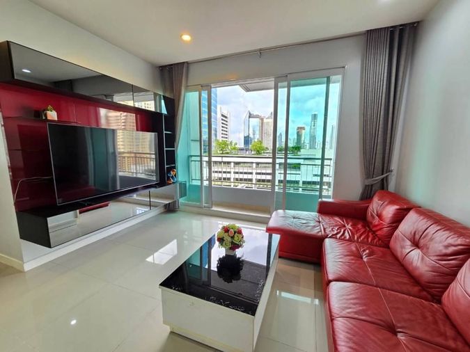 The circle. 2beds 75sqm. Line id: @pfagent