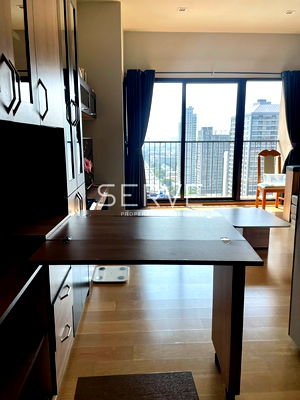 Condos for rent BTS Victory Monument : 1 Bed With Bathtub For Rent Good Location Close To BTS Phaya thai @  Noble Revent 