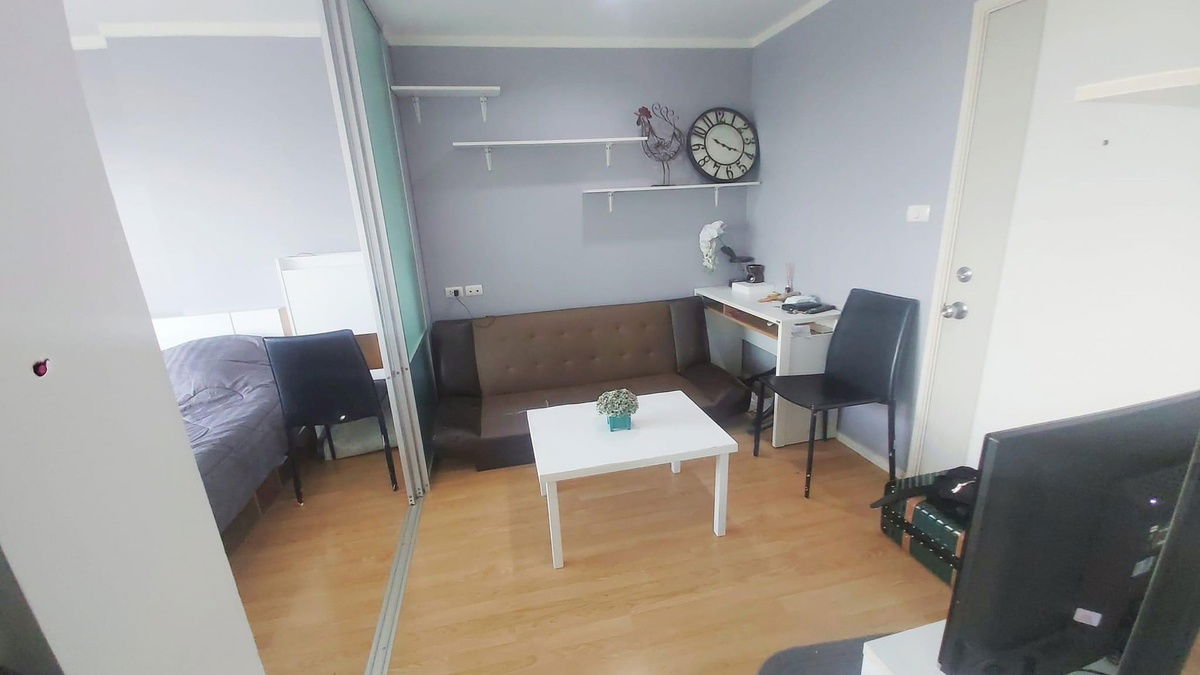picture Add line : @cutecondo beautiful room + fully furnished Quick response - 4/10