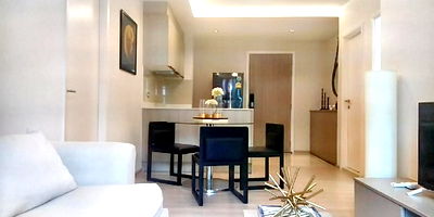 คอนโดให้เช่า : พร้อมเช่าอยู่ วีธารา 36: คอนโดหรู 2 ห้องนอนย่านทองหล่อ