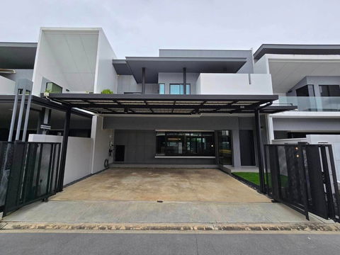 4 Bed Near International School 🏡🌳(For Rent) VIVE Bangna KM.7 (4 Bed 3 Bath, 225 SQM, 41.4 SQW) 💵 120,000 THB