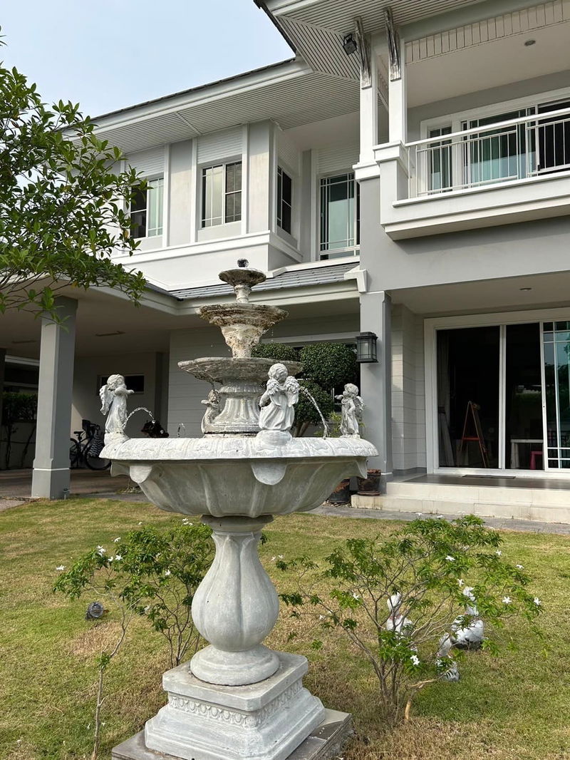 Houses for sale : 5 Bedroom Near Food Land 🏡🌳(For Sale) Baan Nantawan Srinakarin