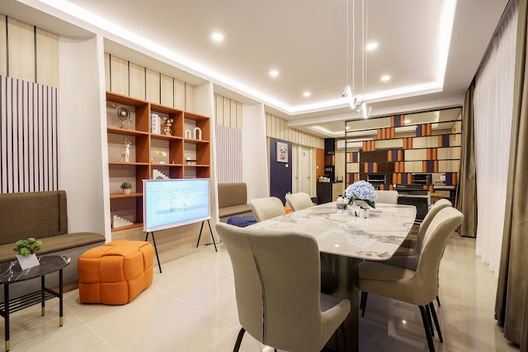 Project B HOME - PAYAP UNIVERSITY  Picture - 4/18