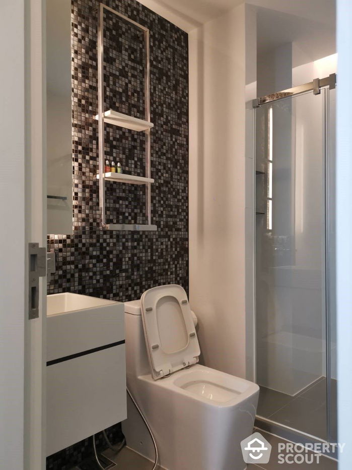 picture 1-BR Condo at The Room Sukhumvit 69 near BTS Phra Khanong (ID 1148211) - 8/9