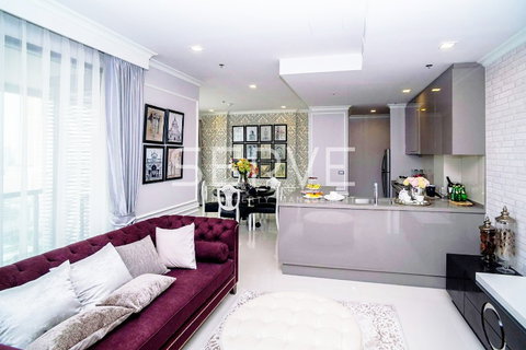 1 Bed Fully furnished City view Good location BTS Phaya Thai @ Noble Revent
