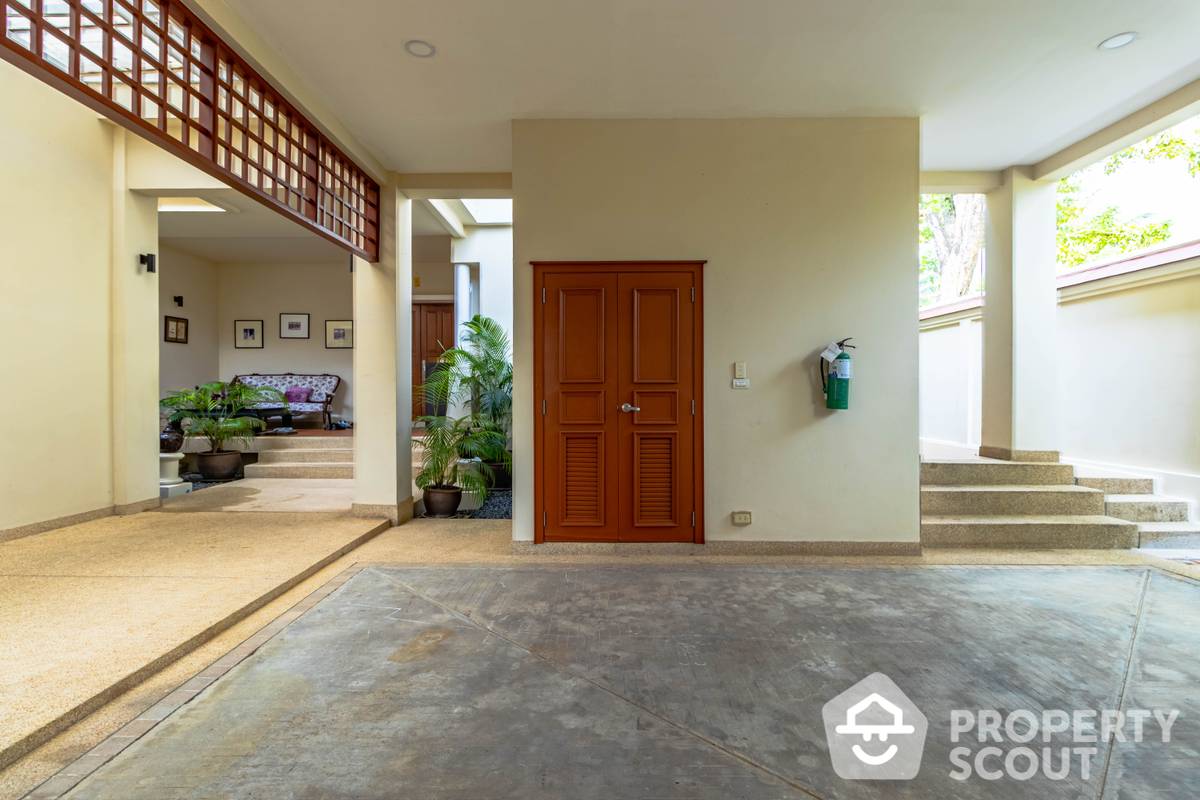 5-BR Villa at Laguna Village Villas close to Laguna (ID 1428383) - image 5