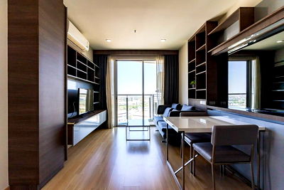 Condos for rent : For Rent Sky Walk Residences Fully furnished (Near BTS Prakanong)