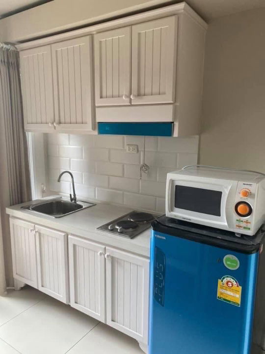 picture Please add Line// Groovy condo, Building F, 4th floor, available room! - 3/11