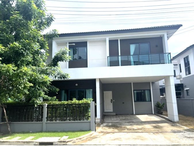 ให้เช่าบ้านเดี่ยว 4 ห้องนอน 57.8 ตร.ว. เซนโทร วิภาวดี